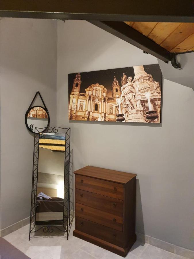 " Gattopardo Suite " Experience Apartment Palermo Bagian luar foto